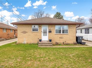 590 & 592 Herbert Rd, Akron, OH 44312