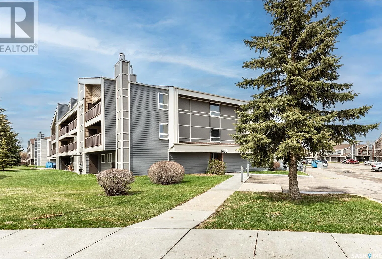 2 bed, 900 sqft, $1,750 — Photo 2
