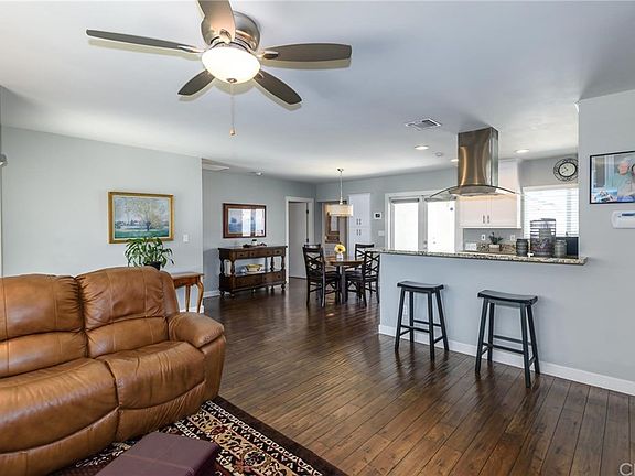 4th image of 23217 Falena Ave
