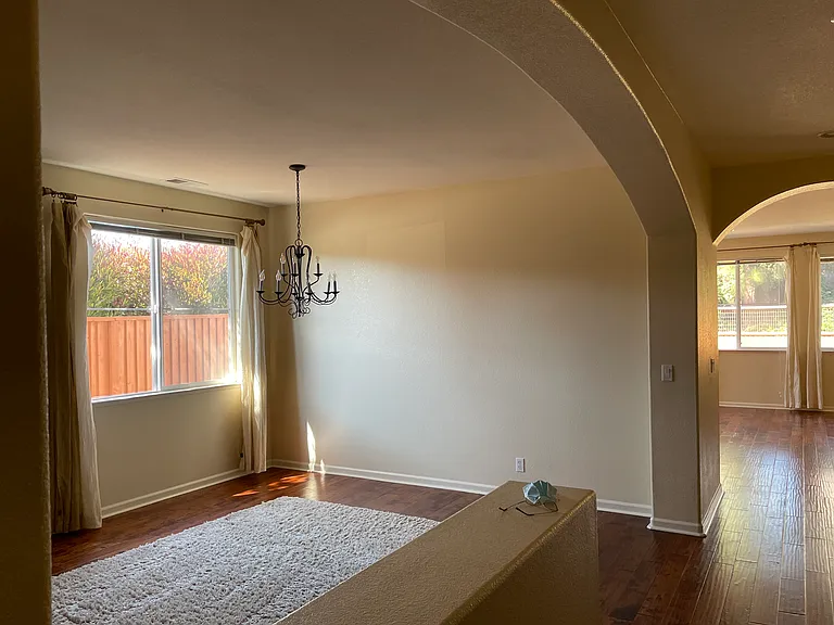 5005 Beach Wood Dr — Photo 3
