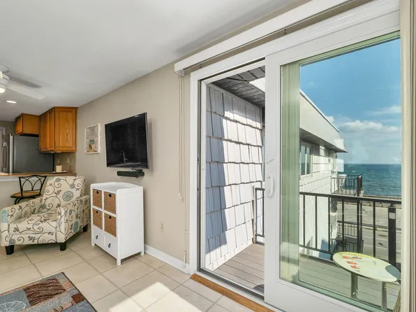 445 Ocean Boulevard #12, Hampton, NH 03842