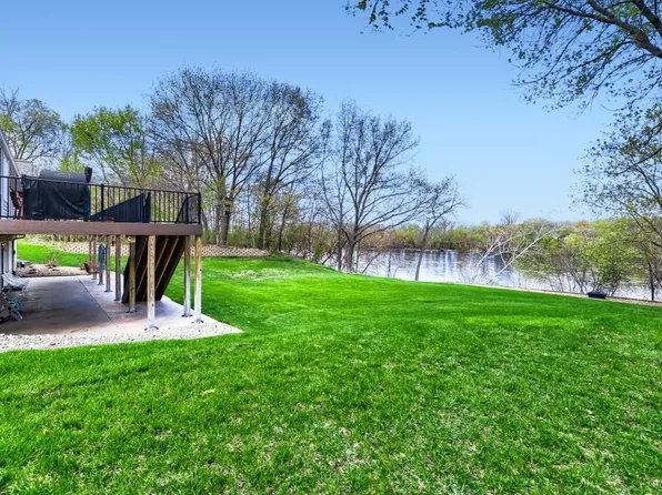 18130 Robinson Cir, Dayton, MN 55327