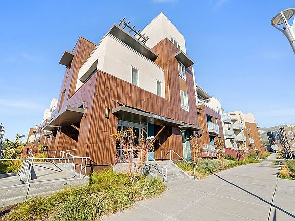 2nd image of 45168 Tom Blalock St #201