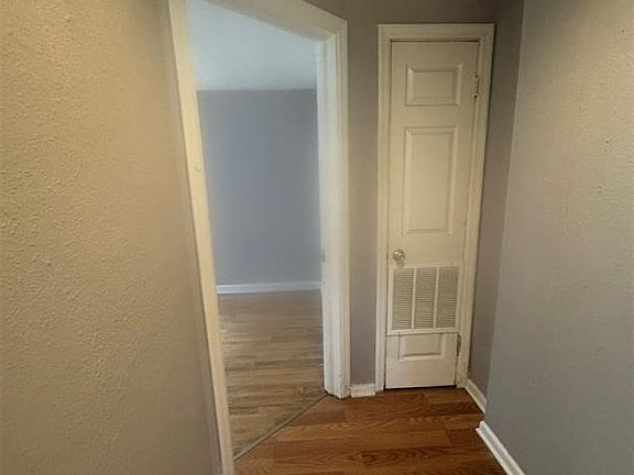 4th image of 433 Jean Ave