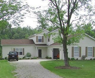 2nd image of 3914 Bell Rd