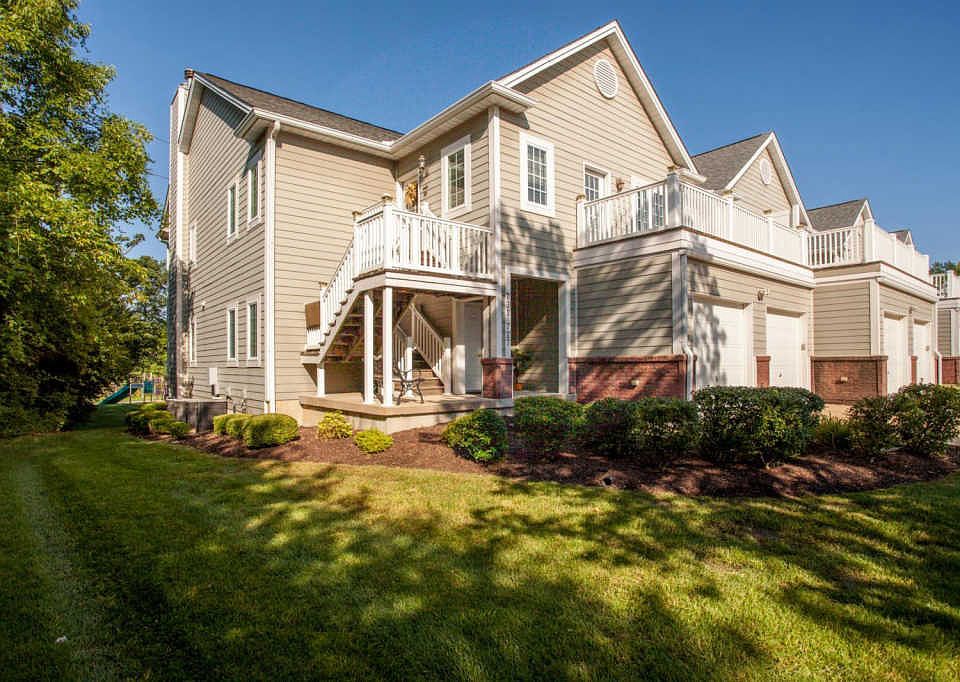 1st image of 731 Windberry Ct