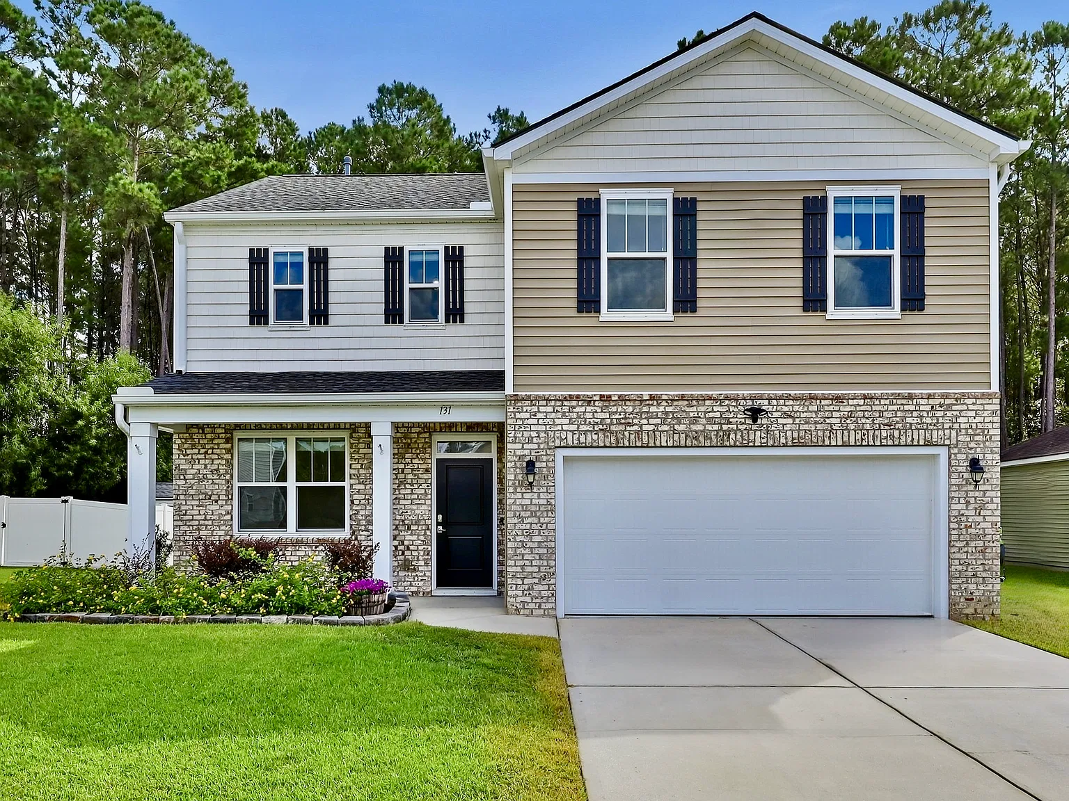 4 bed, 2340 sqft, $2,980 — Photo 1