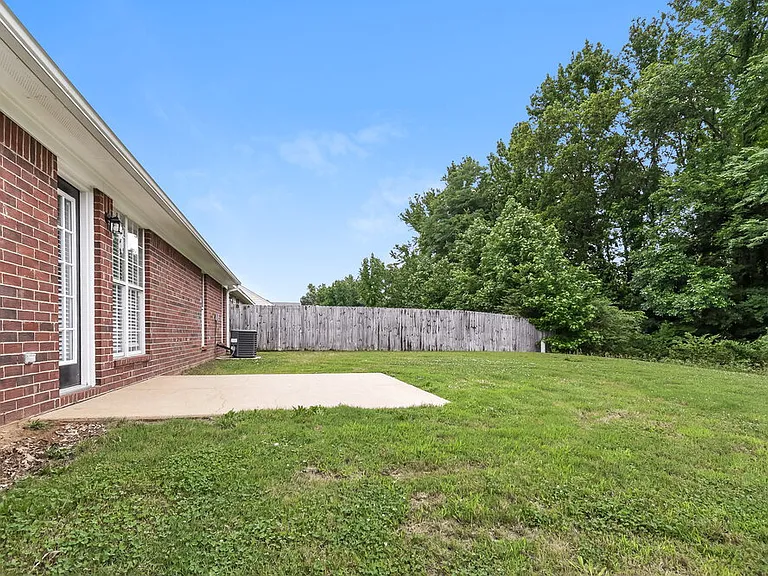 8274 Park Pike Dr — Photo 15