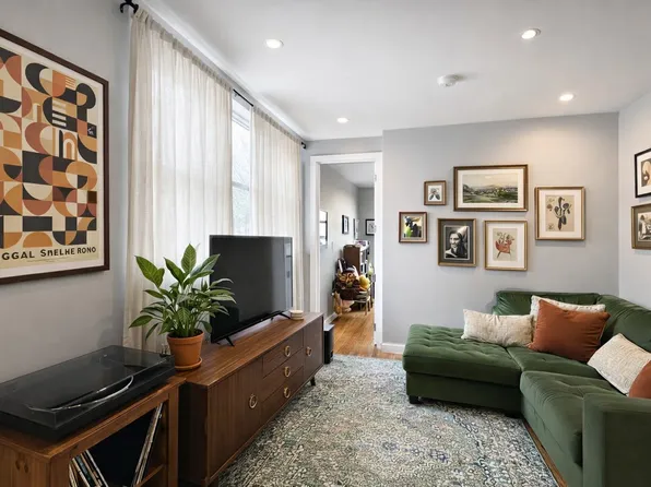 1661 Woodbine Street image 1 of 12