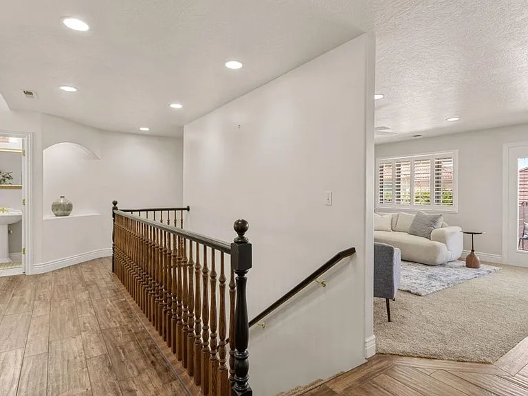 929 S Golda Ave — Photo 27