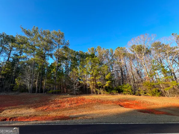 100 Gardens Dr, Forsyth, GA 31029