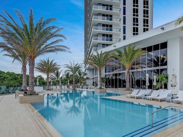 16385 Biscayne Blvd PENTHOUSE 8