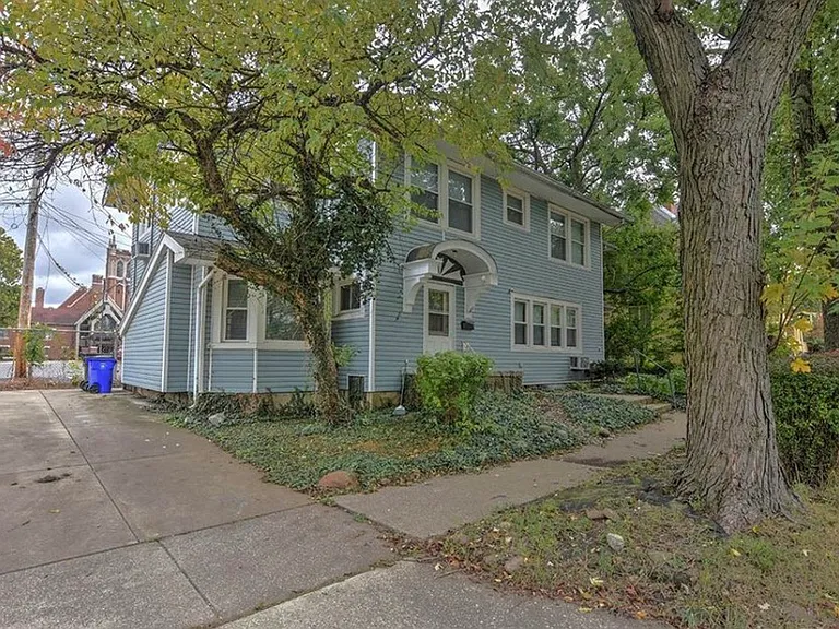 310 N Pine St #5 — Photo 1