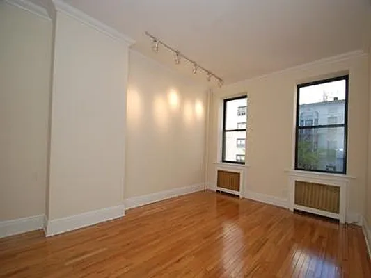 Rented by Buchbinder & Warren | media 20