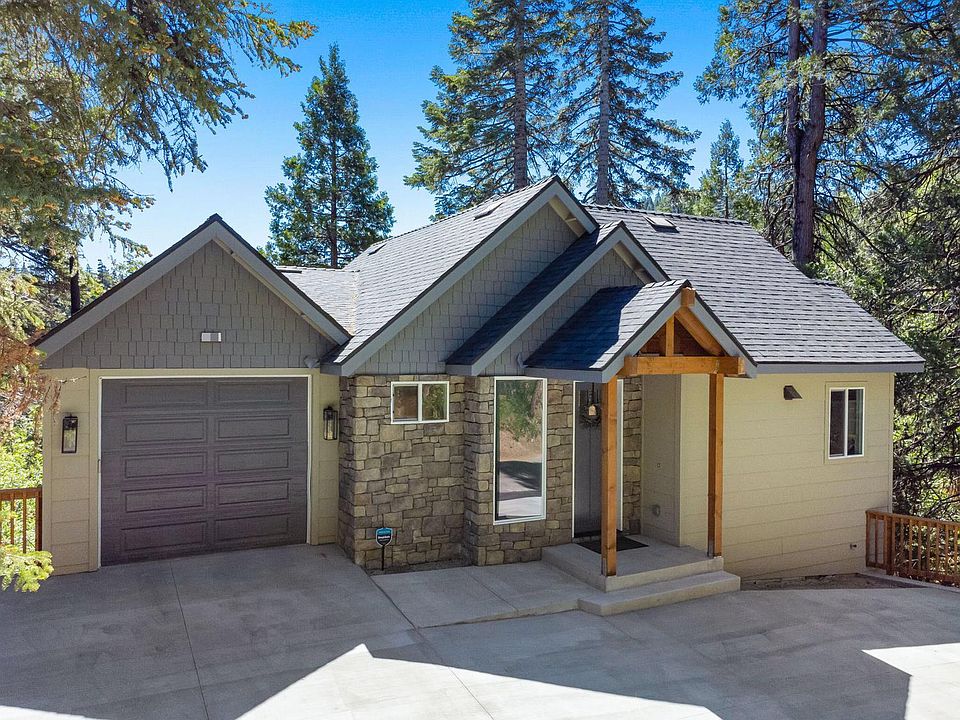 Mittry Lodge ; 6BD/5BA, Great Room, Gourmet Kitchen, Family Room, 2 Decks, A/C