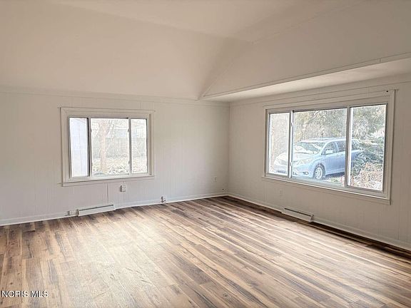 4th image of 5228 Rowland Rd