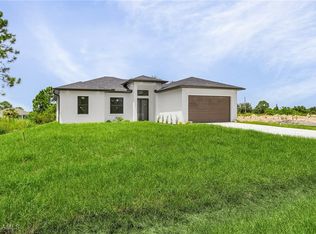 762 Andover Ave S, Lehigh Acres, FL 33974