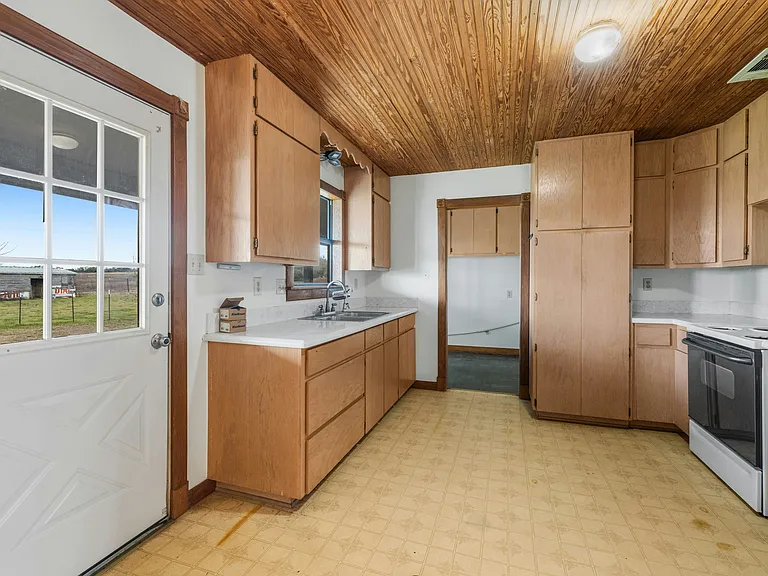 2275 County Road 127 — Photo 22