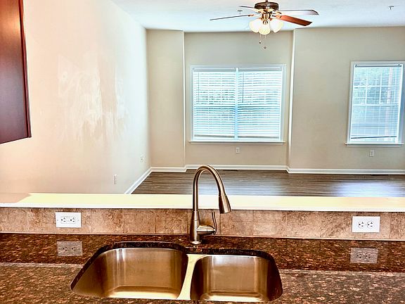 187 Moul Ave - Kitchen (Open Main Floor Living Space - Cook, Interact With Family & Watch Television At Same Time