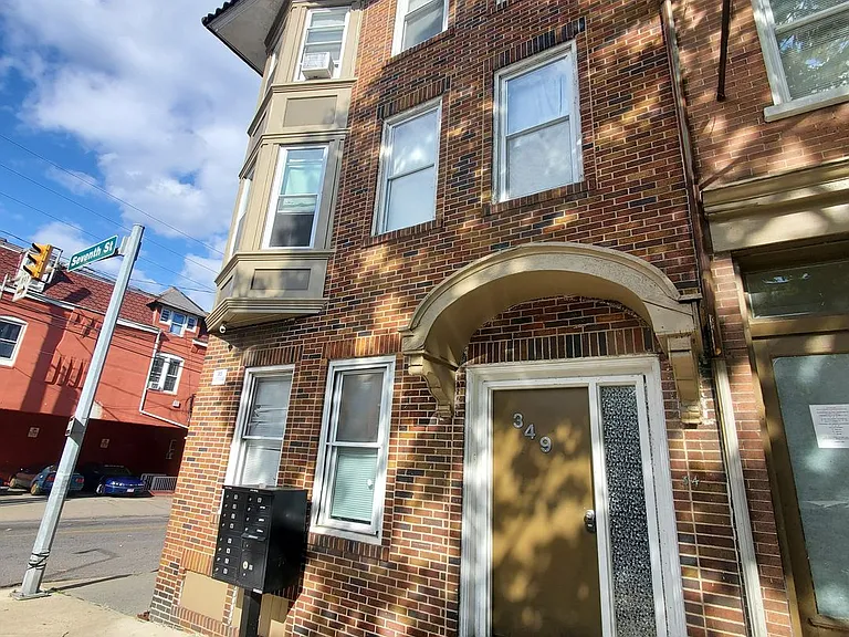 349 N 7th St — Photo 12