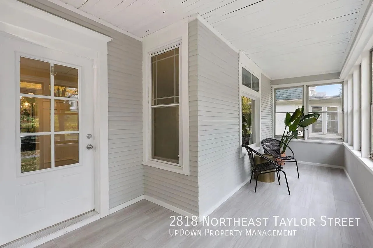 "Spacious 4-Bedroom/2.5 Bath Single Family Home 2300 Sq Ft of Comfort in NE Minneapolis!" — Photo 2