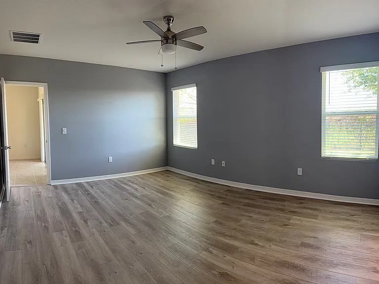 327 Lazio Cir — Photo 10