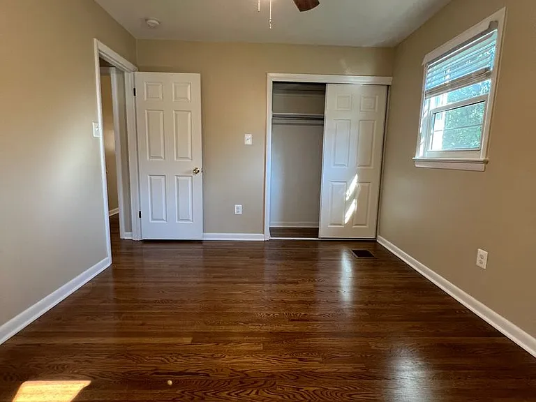 313 Valley View Ave SW — Photo 9