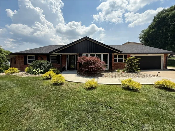 4220 Sillman Pl, Dayton, OH 45440