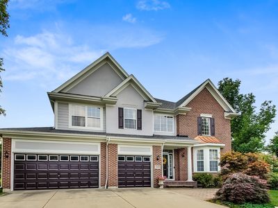 243 Colonial Dr, Vernon Hills, IL, 60061