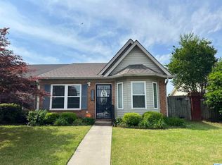 3227 Fieldstone Dr SW, Decatur, AL 35603