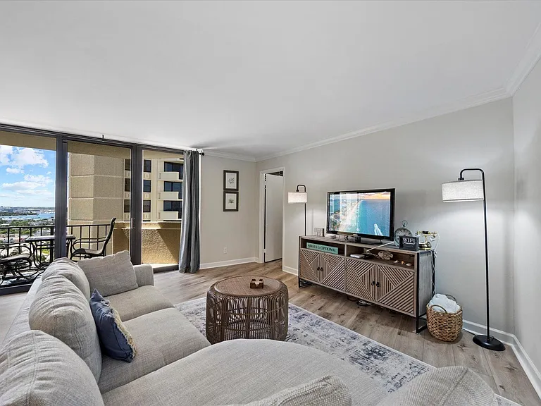 2800 N Ocean Dr #A17B — Photo 6