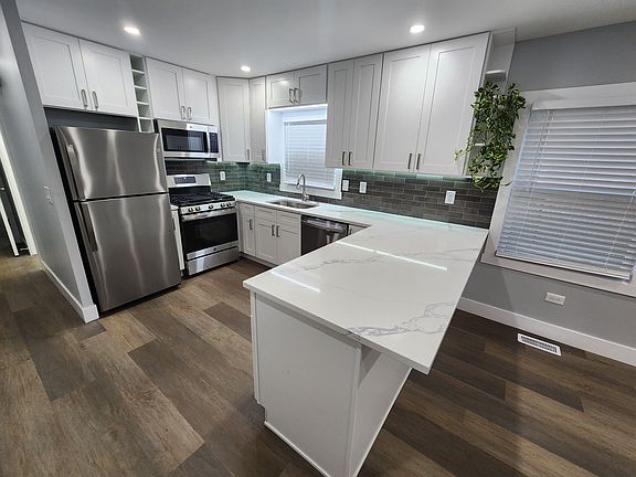 4th image of 830 E Capri Dr Unit 1