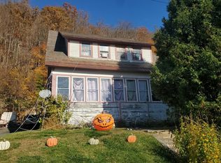 12 Mountain St #14, Whitehall, NY 12887