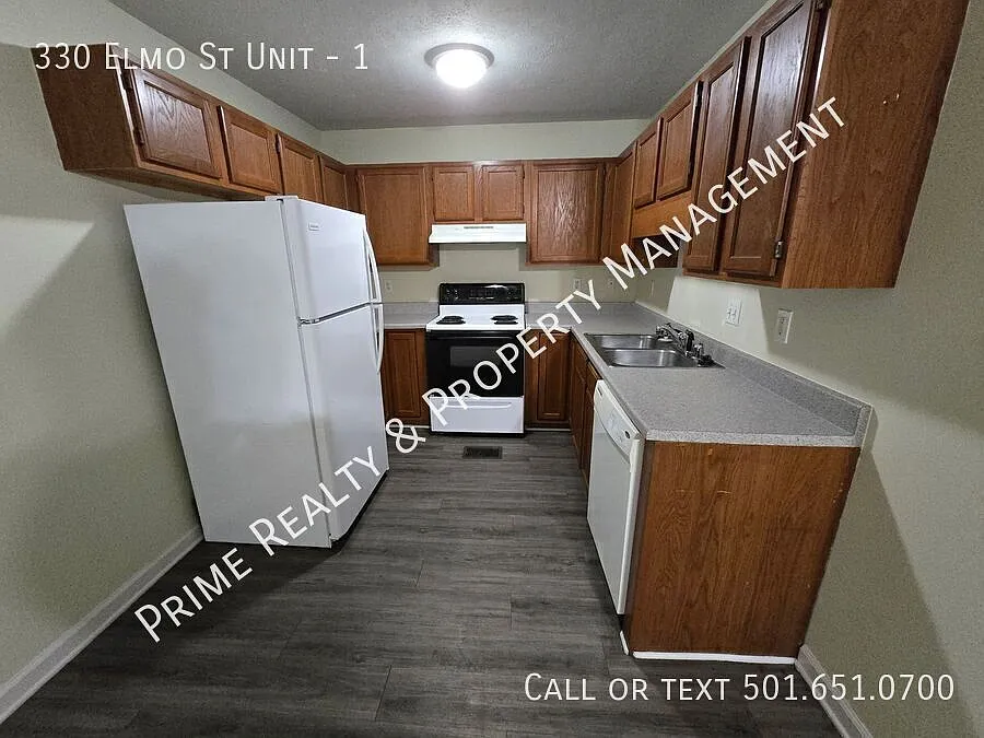 Building Photo - 330 Elmo St #1