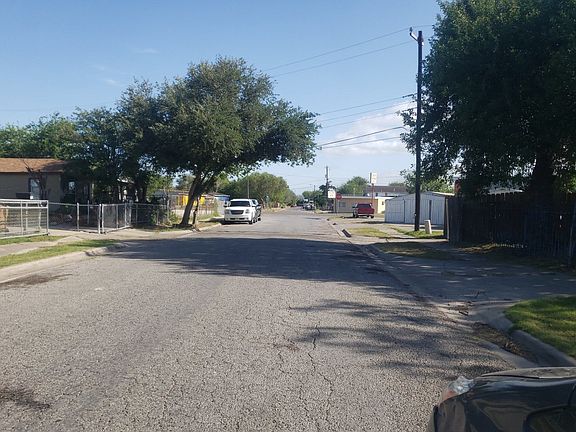 5th image of 417 Torreon St