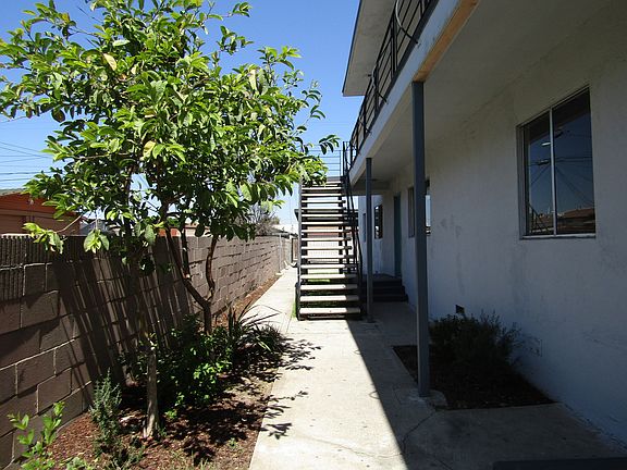 2nd image of 1301 W 89th St APT 2