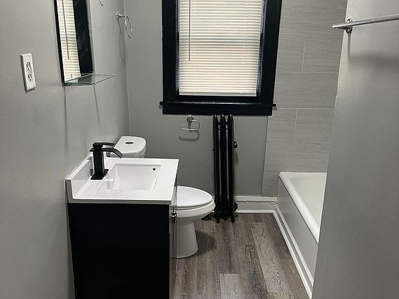 5th image of 7953-59 S Saint Lawrence Ave #608-2