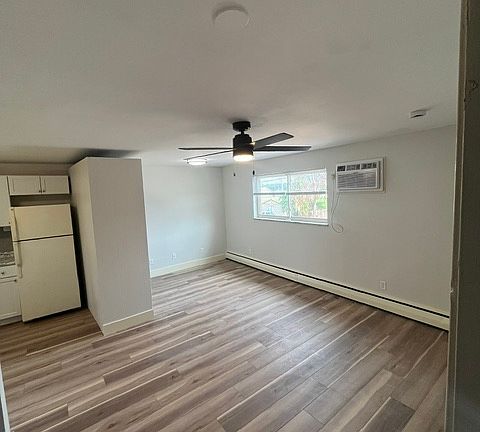3rd image of 5 W North St APT 4
