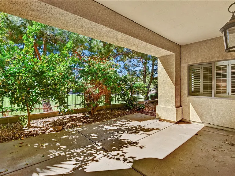 3247 E Maldonado Dr — Photo 19