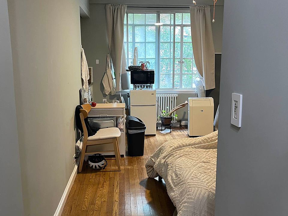 1st image of 304 E 41st St APT 401A