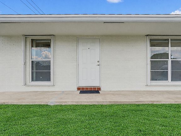 5th image of 22229 SW 65th Terrace