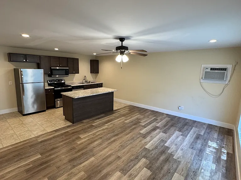 1610 Miller St #A — Photo 3