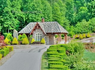 241 Rock Ledge Dr, Lake Lure, NC 28746