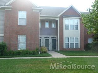 51872 Adler Park Dr E, Chesterfield, MI 48051