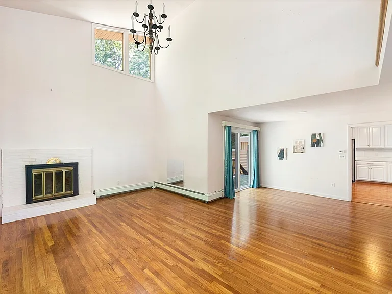 164 Wilshire Dr — Photo 6