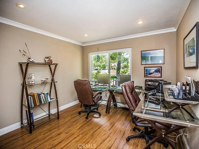 2666 Monterey Pl — Photo 10