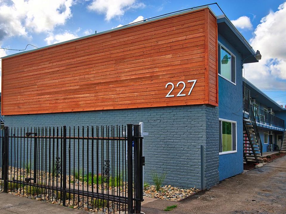 1st image of 227 W Poplar St APT 3