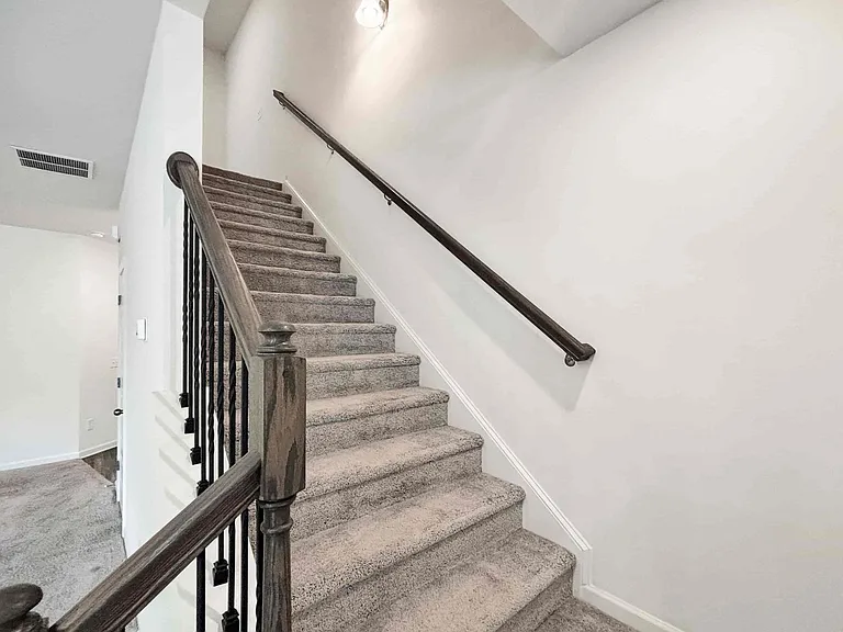 5784 Silver Lake Dr — Photo 8