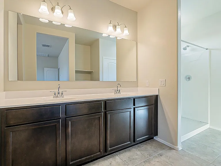 30738 W Columbus Ave — Photo 23