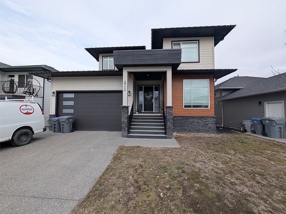 1st image of 2710 Beachmount Cres